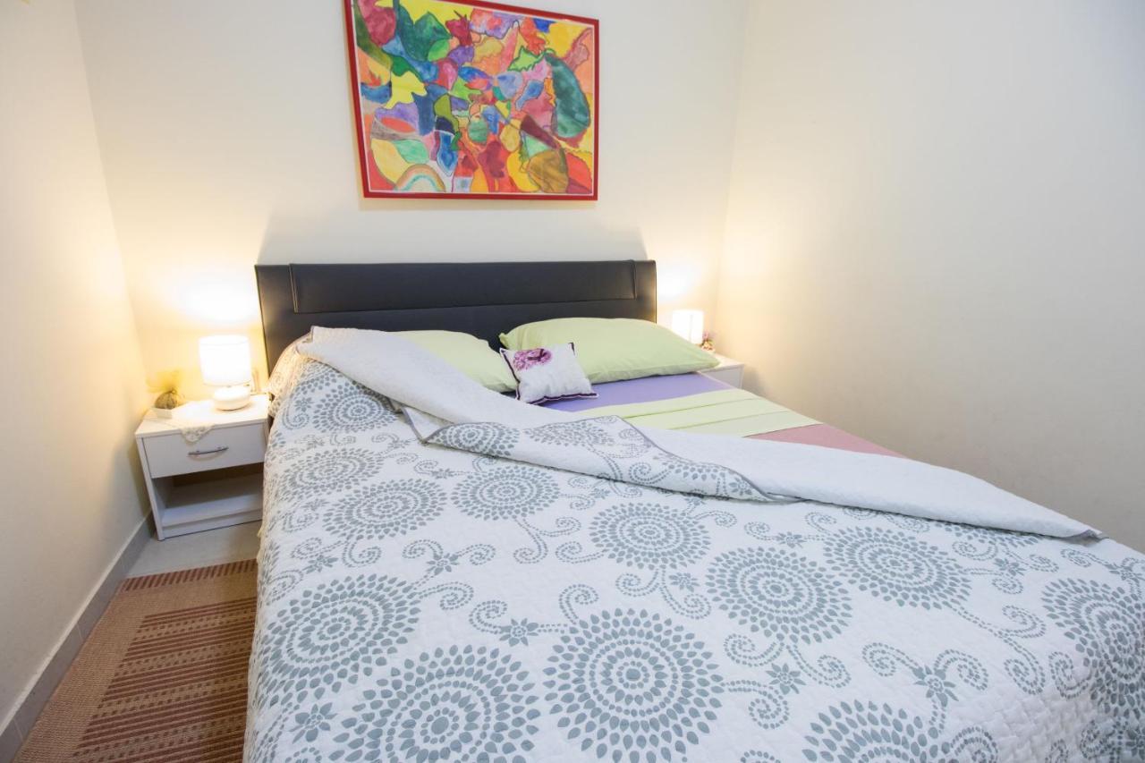 Apartment Andres ซริกเวนิซา ภายนอก รูปภาพ