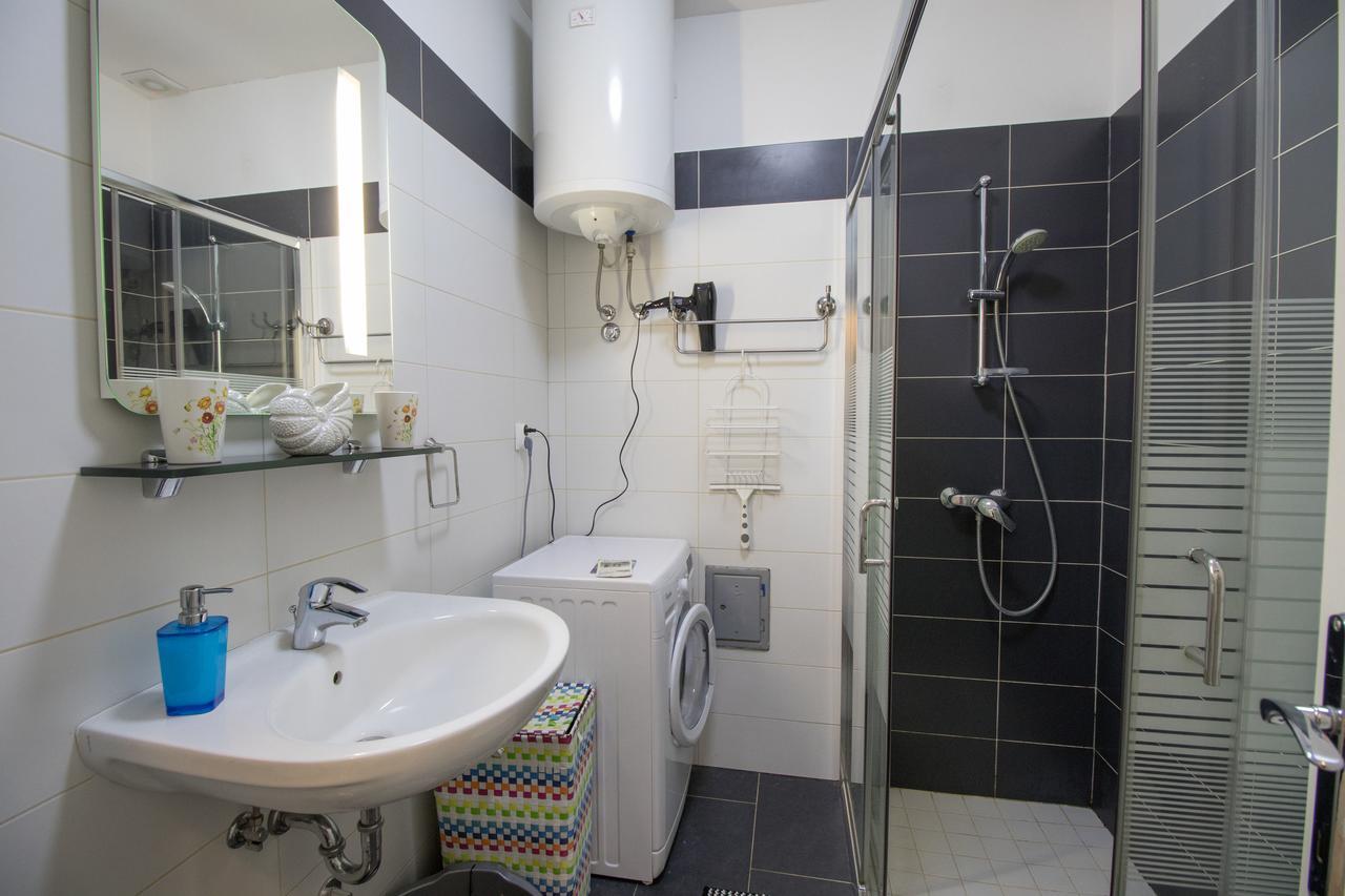 Apartment Andres ซริกเวนิซา ภายนอก รูปภาพ